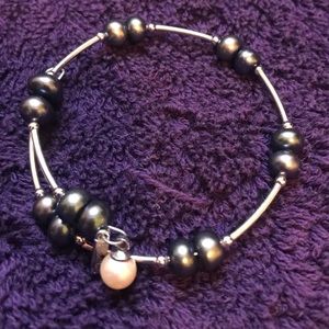 Vantel Pearls Wire Wrap Bracelet